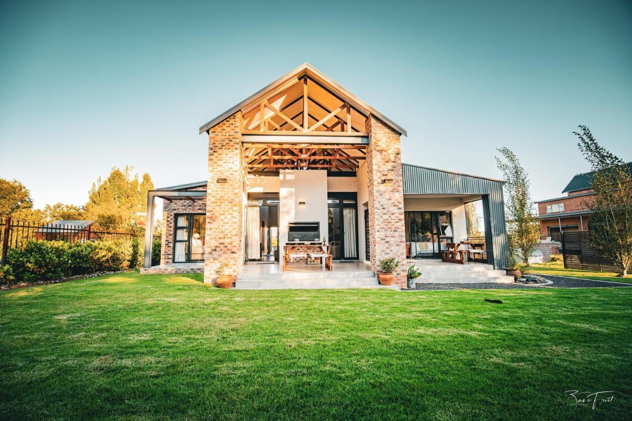 The Stoke House Apartment Clarens Exterior foto